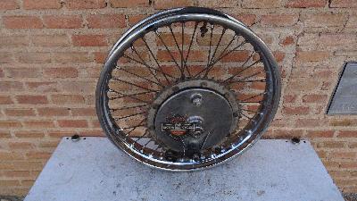 RUEDA / BUJE TRASERO ORIGINAL COMPLETO BSA  A65  A50  NUEVO DE LA EPOCA AÑOS 1962 A 1972 