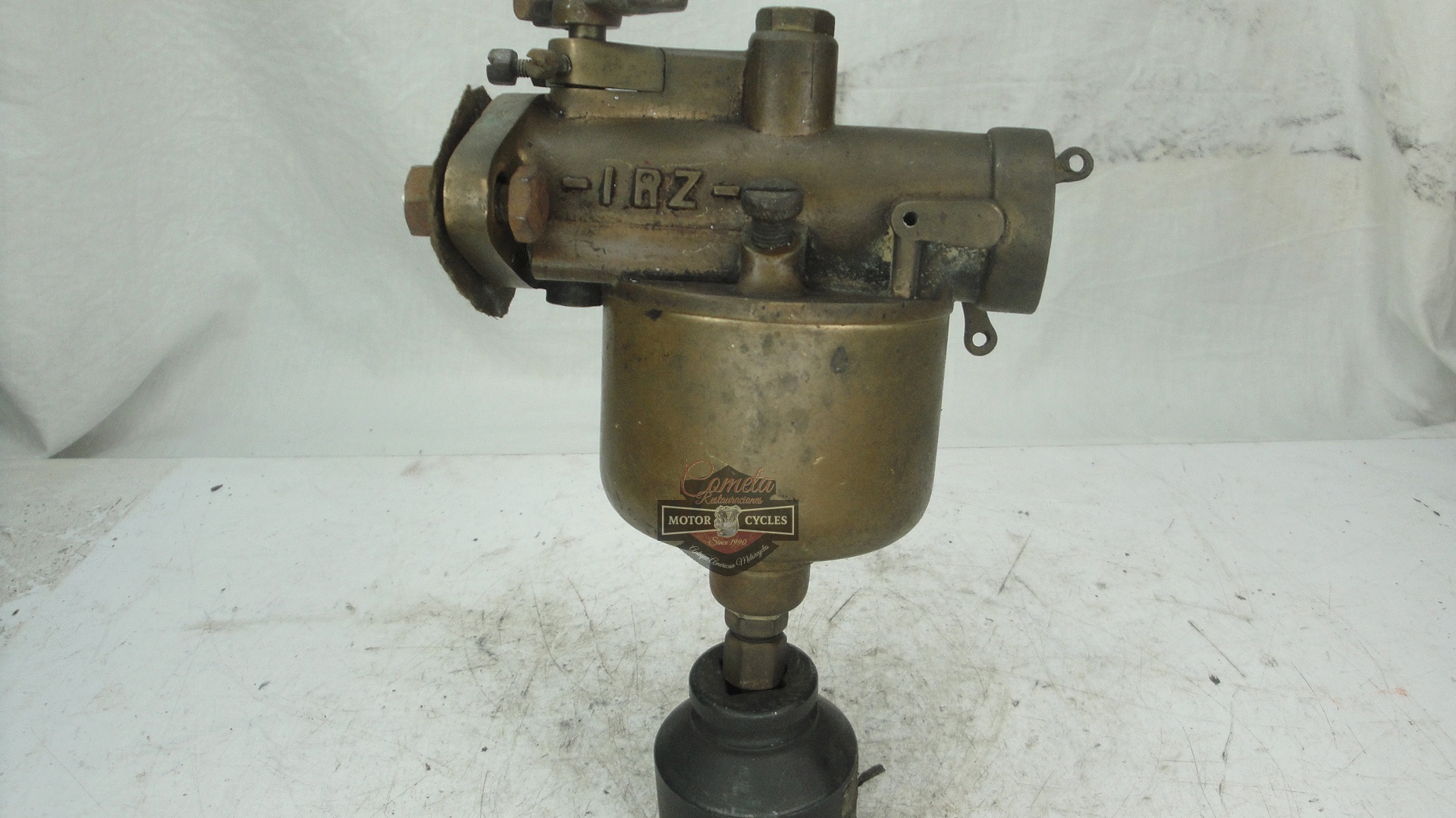 CARBURADOR BRONCE IRZ 30H-3082 HORIZONTAL PARA ENGINES FORD  TRACTORES FORSON AÑOS 1920 A 1928 !